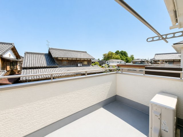 近江八幡市安土町上豊浦のバルコニー