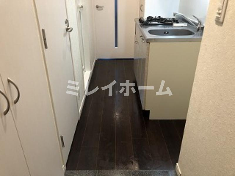 ルーブル西蒲田弐番館の玄関