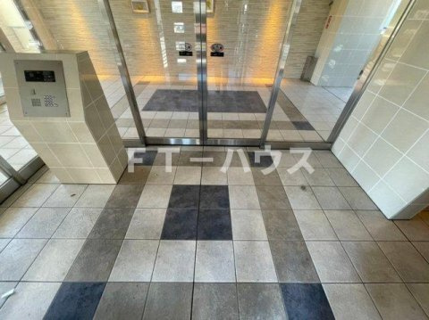 サンピタリア東船橋のエントランス