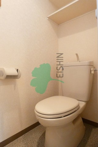 ニューロング博多のトイレ|清潔感のあるトイレです。