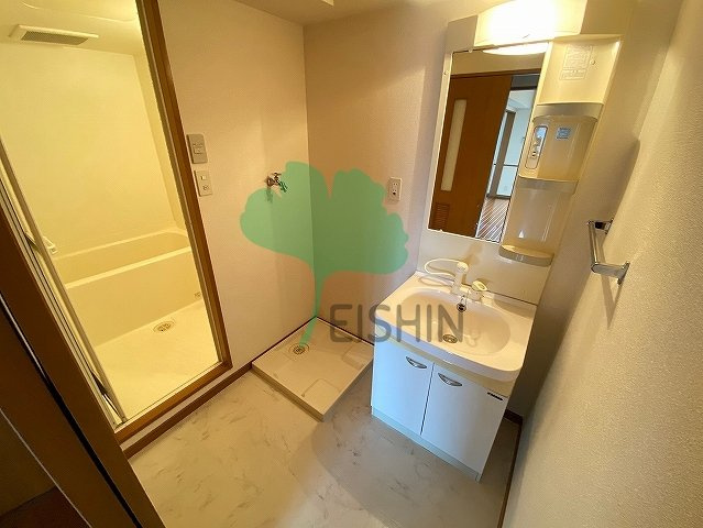 クリムゾン博多2の洗面所|シンプルで使いやすい洗面台です！