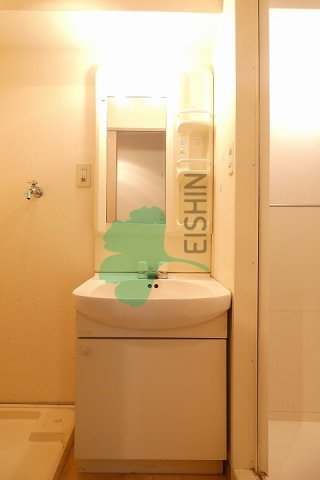 アミューゼ博多の洗面所|シンプルで使いやすい洗面台です！