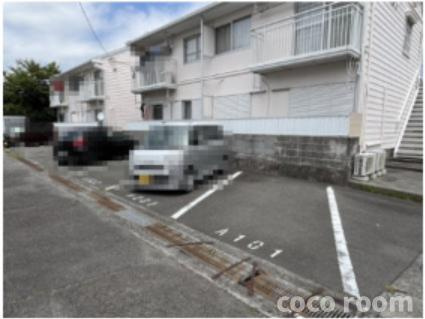 スカイハイツ葵の駐車場