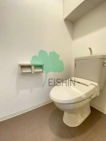 アムシュトラーセのトイレ|清潔感のあるトイレです。