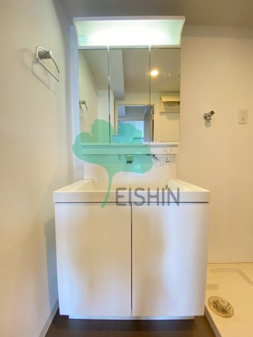 アムシュトラーセの洗面所|シンプルで使いやすい洗面台です！