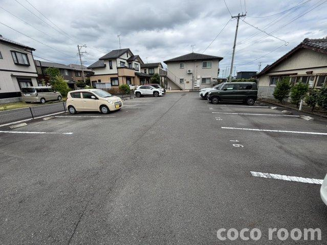ウィステリアＡの駐車場