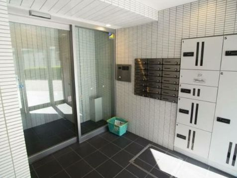 セントラル王子のエントランス|建物の内部です