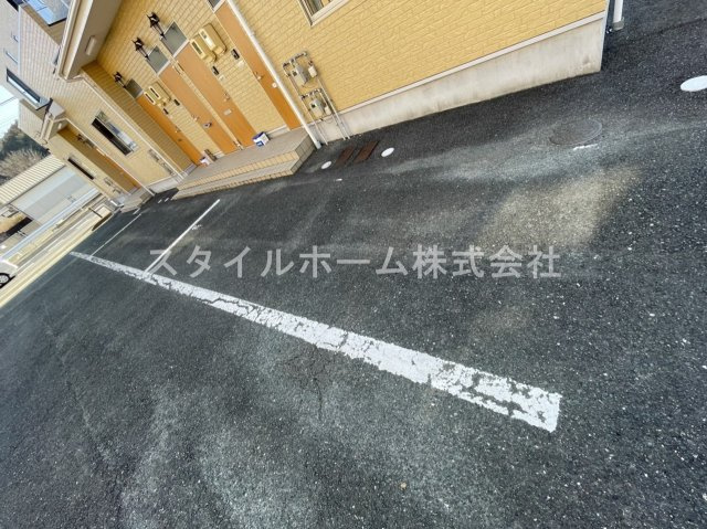 ラ・ポルトKの駐車場