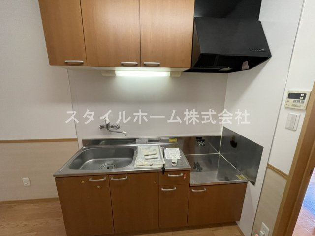 ラ・ポルトKのキッチン|別部屋写真です。