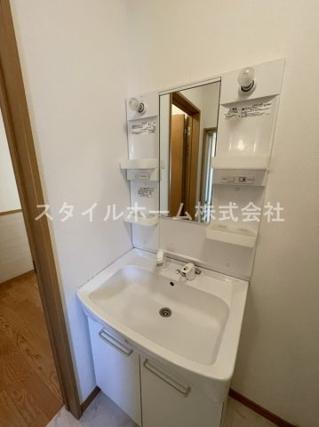 ラ・ポルトKの独立洗面台
