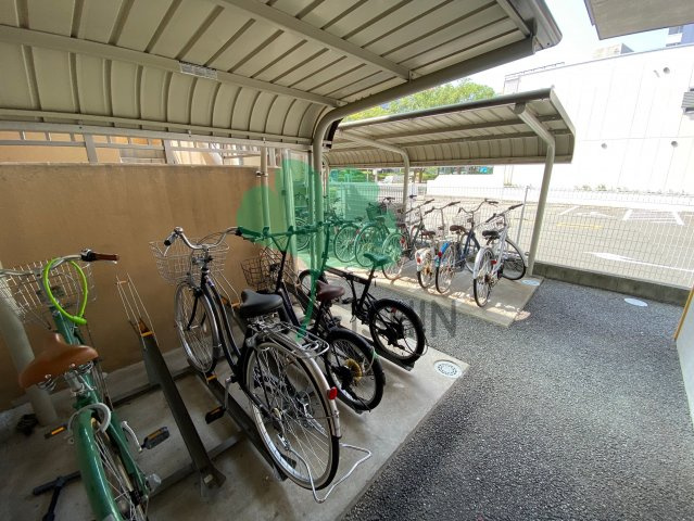 エフパルク県庁前