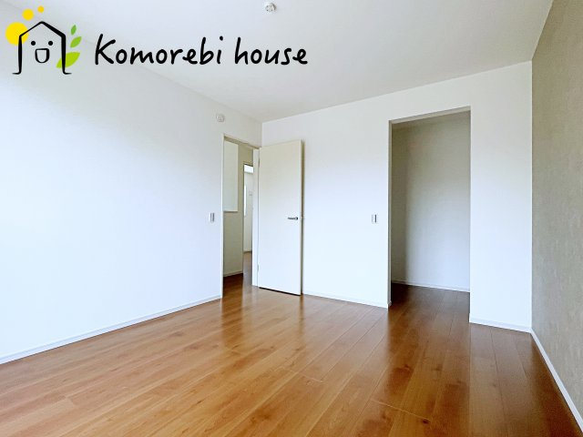 上尾市原市　3期　新築一戸建て　Re・Terrechez　01の洋室|ゆったりした洋室です