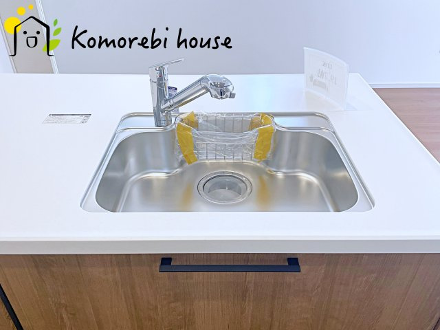上尾市原市　3期　新築一戸建て　Re・Terrechez　01のキッチン|使いやすいキッチンです