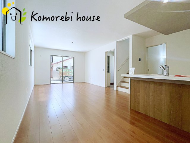 上尾市原市　3期　新築一戸建て　Re・Terrechez　01の居間・リビング|使いやすい居間です