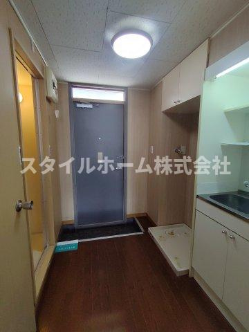 Mh-Arc市田の居間・リビング|同建物内別部屋の写真です。