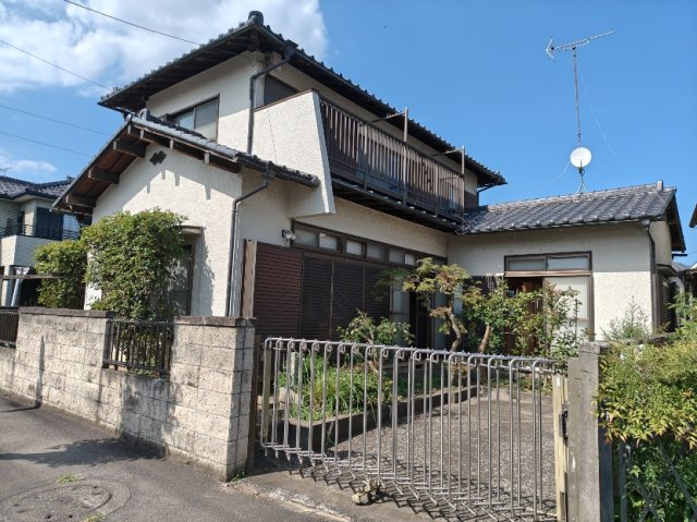 霞ヶ関北6丁目　5LDK+カースペース付き　戸建貸家の外観