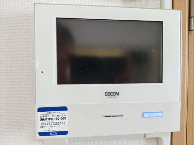 霞ヶ関北6丁目　4SLDK+カースペース付き　戸建貸家のセキュリティ