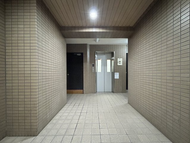 【ロビー】シャルムメゾン春日野道
