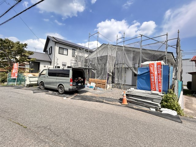 宇都宮市宝木本町 第16期 限定１邸の前面道路含む現地写真|〇1号棟〇
スーパーやコンビニなど、毎日の生活に欠かせない利便施設を今から現地で確認されることをおススメします。
もちろん弊社営業がご案内する事も可能です！
※2026年7月撮影