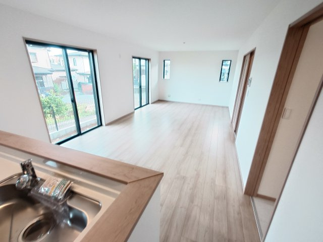 【居間・リビング】 | 秦野市北矢名　全３棟　新築住宅