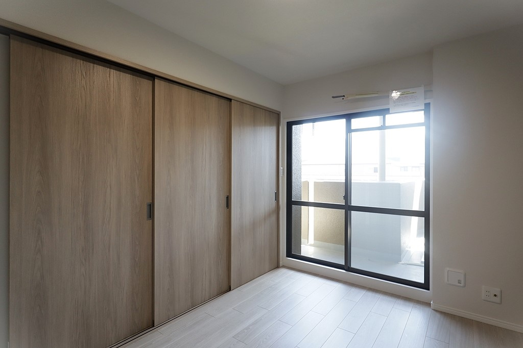  ライオンズマンション東花園の洋室