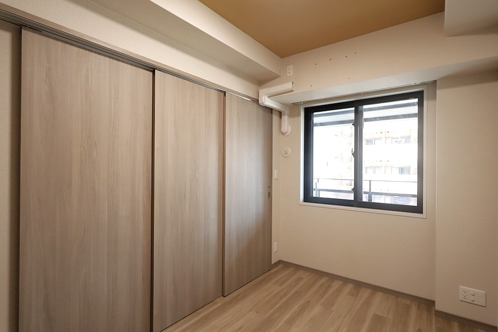 プレサンスレジェンド堺筋本町タワーの洋室