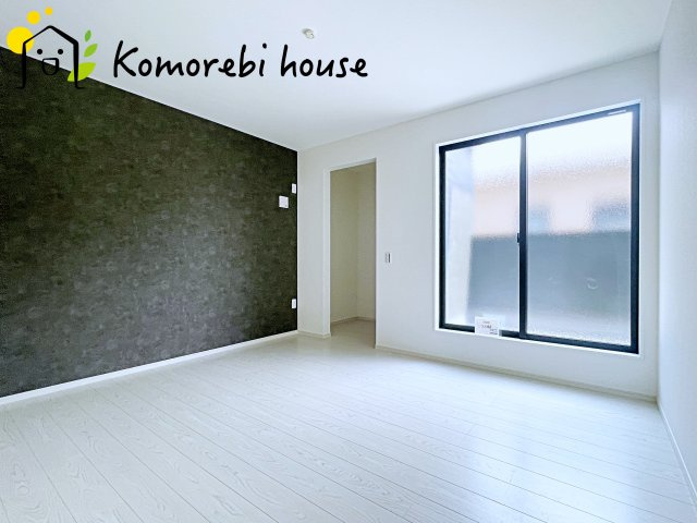上尾市原市　3期　新築一戸建て　Re・Terrechez　02の洋室|明るい洋室です