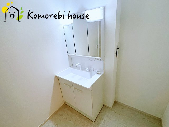 上尾市原市　3期　新築一戸建て　Re・Terrechez　02の独立洗面台|使いやすい独立洗面台です