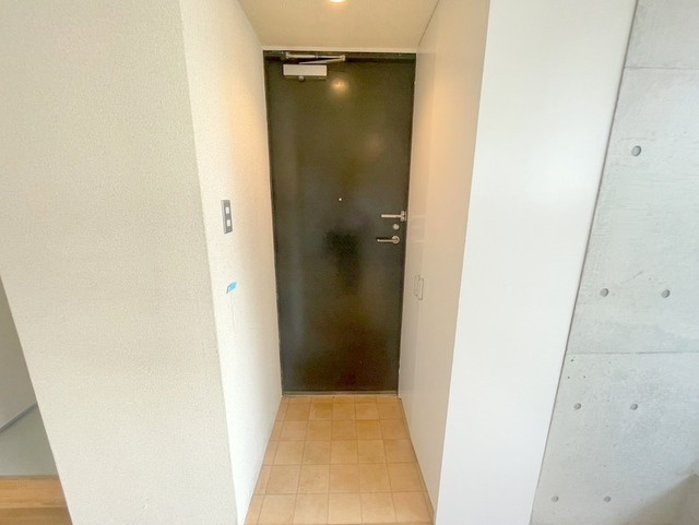 Ｙ．Ｒ．ＦＬＡＴの玄関