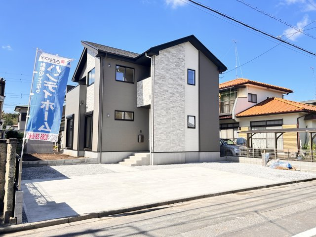 【LIGARE】宇都宮市さつき 第7期の外観|〇価格改定〇
雀宮南小学校徒歩10分、雀宮中学校徒歩９分とお子様を近くに感じられる距離♪
スーパーオータニ徒歩７分、家族みんなが笑顔になれる好立地です。
ご案内は現地担当の弊社にお任せください！
