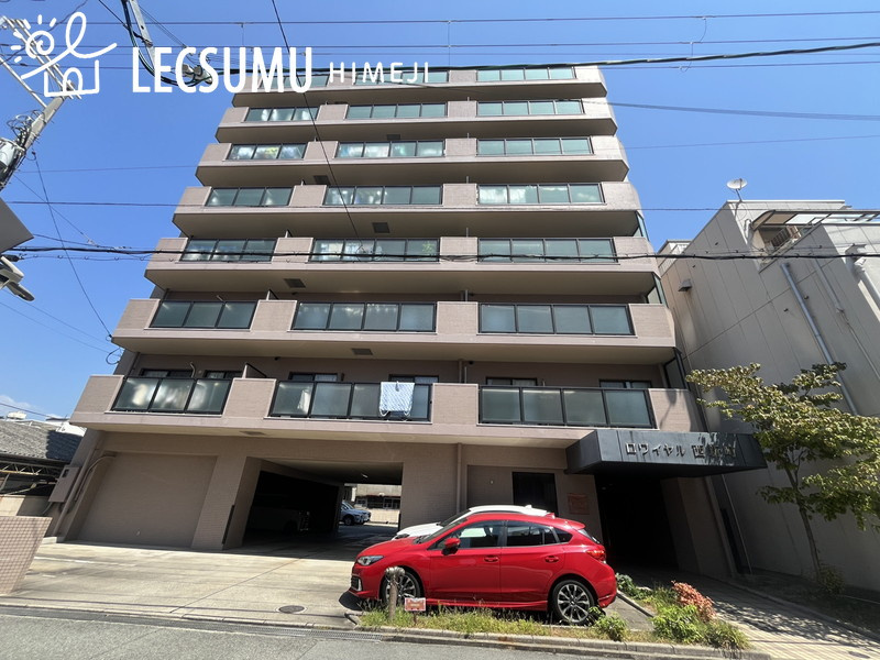 ロワイヤル西新町