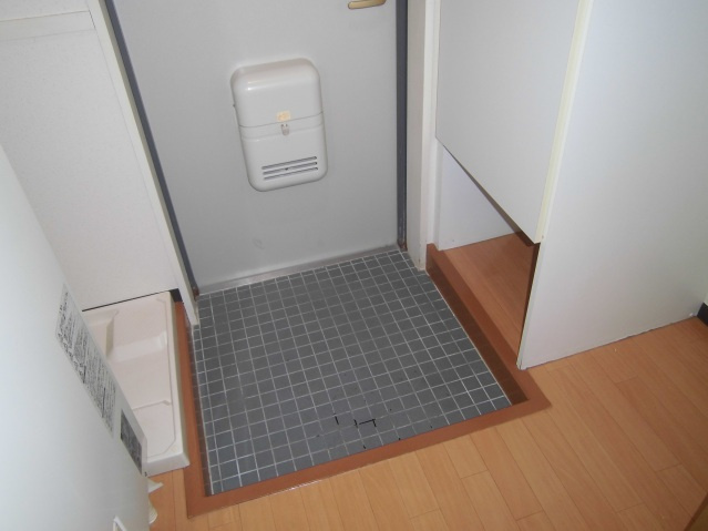 レジデンス田町の玄関|※写真は他の号室の物です。