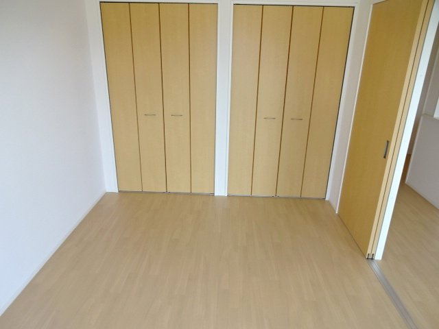 サームヴィレッジの内装|洋室②