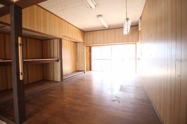 旭東町長屋の寝室