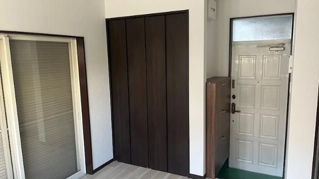 トラベルハイツの玄関