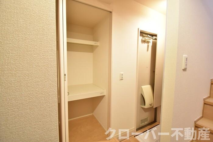 メゾン ドマーニ 東３丁目 C棟の収納|物入
