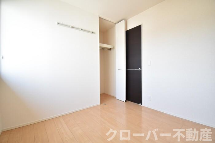 メゾン ドマーニ 東３丁目 C棟の洋室|洋室４．５帖
