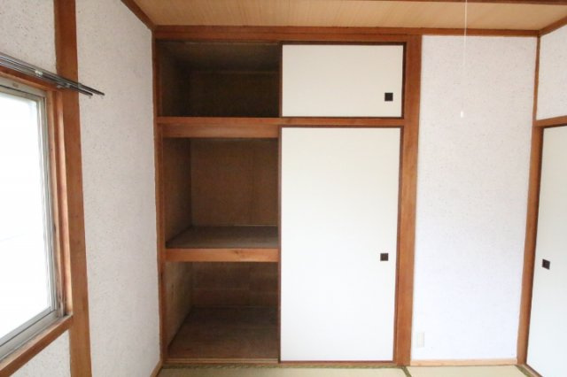 当新田貸家の収納