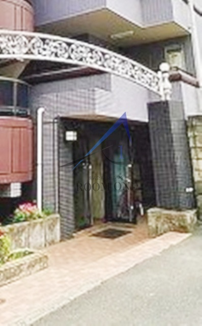 エル・ヴィーナ三軒茶屋のエントランス|エントランスです。
