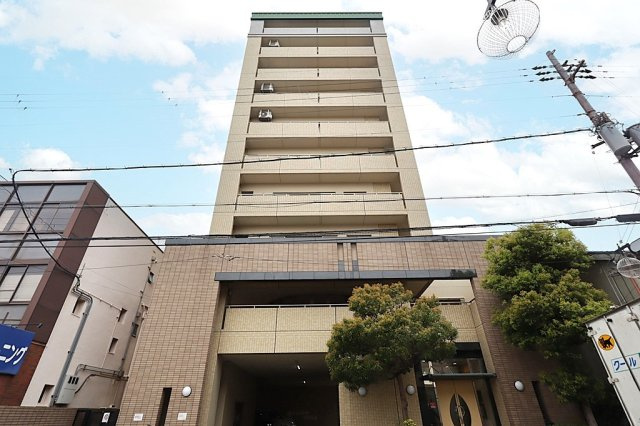 シャルマンフジ鴻池新田グランフォーラムの外観