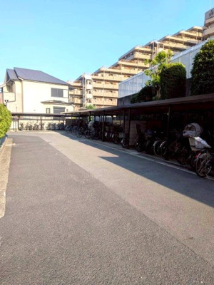 【駐輪場】 | メロディハイム茨木D棟 | ■駐輪場からも住戸が近く楽な動線です。