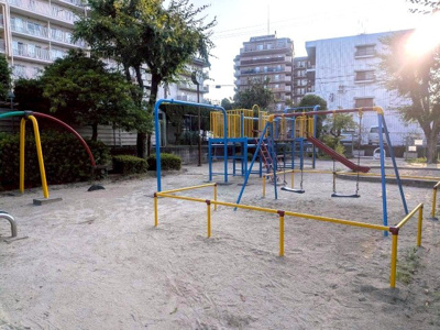 【その他共用部分】 | メロディハイム茨木D棟 | ■敷地内に公園があり小さいお子様の遊び場となっています。