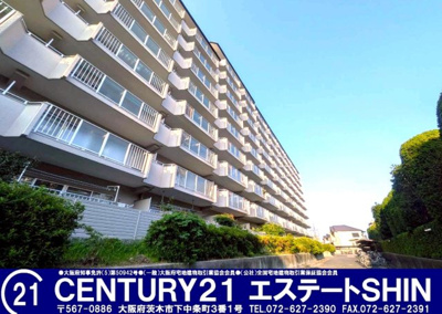 【外観】 | メロディハイム茨木D棟 | ■メロディハイム茨木D棟■人気の2階部分！■角住戸■陽光あふれる南向きバルコニーには専用庭がありガーデニングを楽しむことができます■階下に居室がないので階下を気にせず、お子様がのびのび走り回れます。