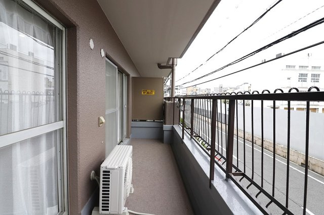 ドムール北市岡のバルコニー