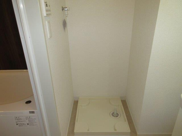 倉敷市安江のアパートのその他|洗濯機置き場