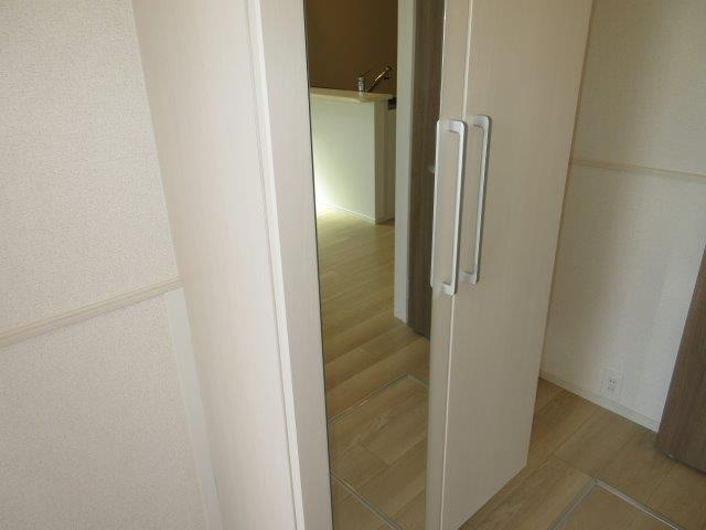 倉敷市安江のアパートの内装|シューズボックス