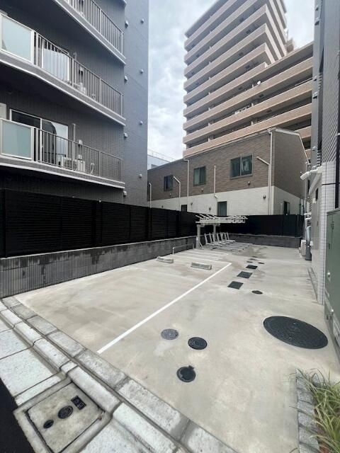 HY’s 桜橋 MIRAISの駐車場