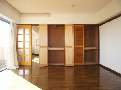 【寝室】 | タワーレジデンシア鹿沼 | 快適に過ごせるエアコンが付いています♪
