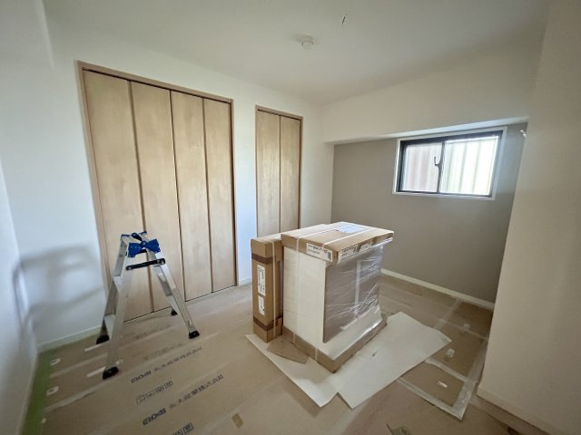 ☆選べる家具プレゼント☆ロイヤル道後マンションの洋室