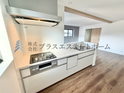 【キッチン】 | 長田区上池田1丁目Ⅳ　新築戸建 | キッチンは天板・扉も清潔感のある白で統一♪